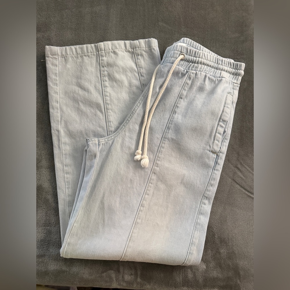 KanCan Women’s Light Blue Relaxed Jeans
